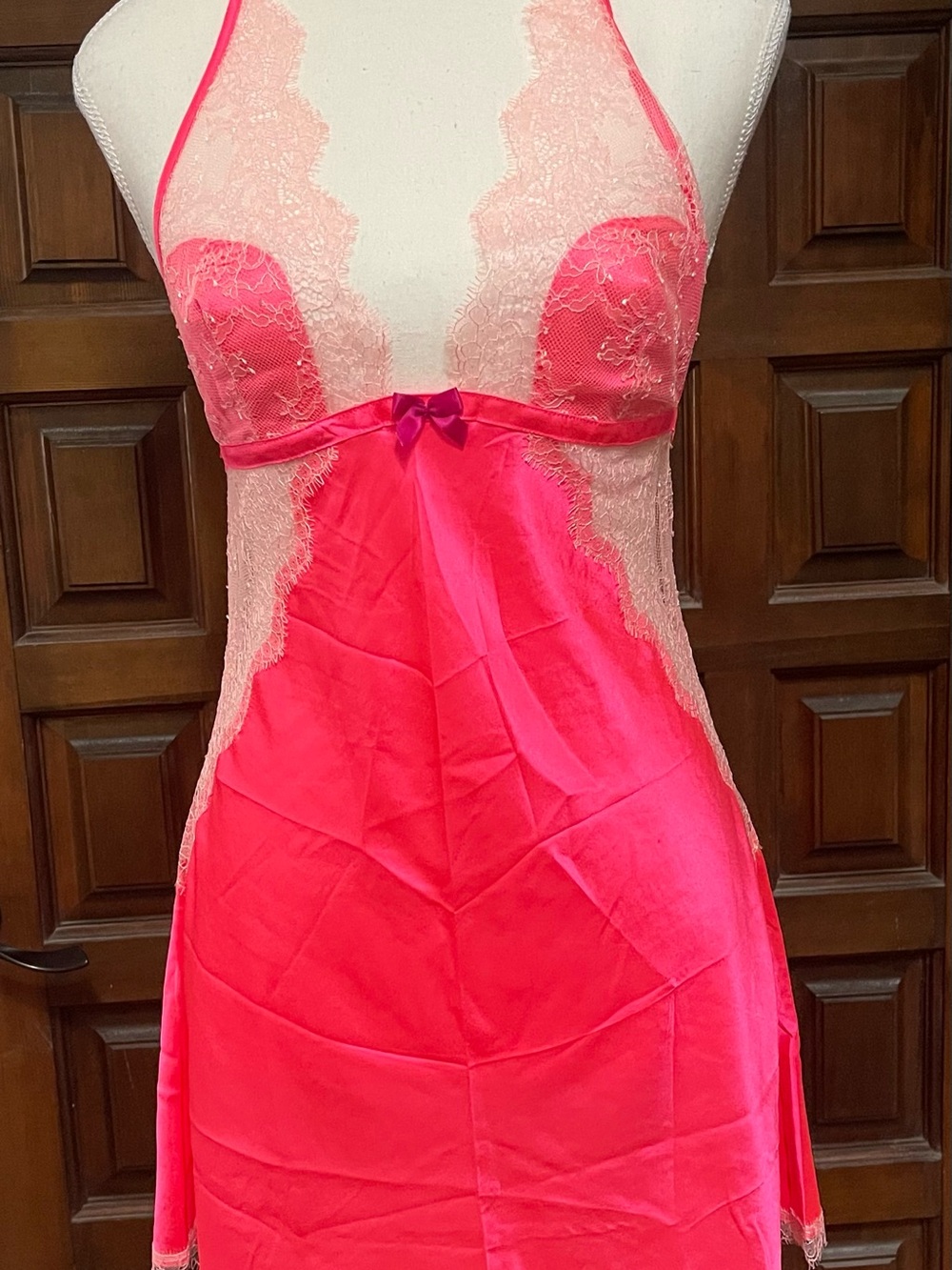 Victoria's Secret Fuchsia Pink & Pale Pink Lace Halter Chemise Lingerie NWOT - Picture 7 of 16